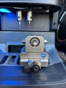 automotive locksmith key programming machine used for car key cutting and programming service